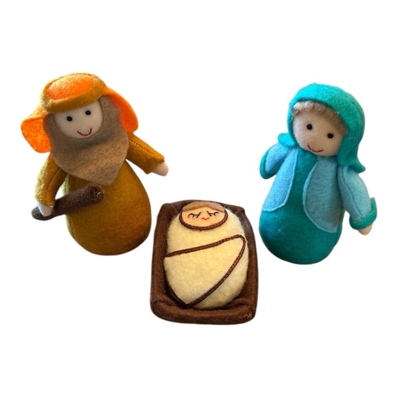 Martha Stewart Holiday Felt Nativity Set Retired Christmas Decor Discontinued - Picture 5 of 13